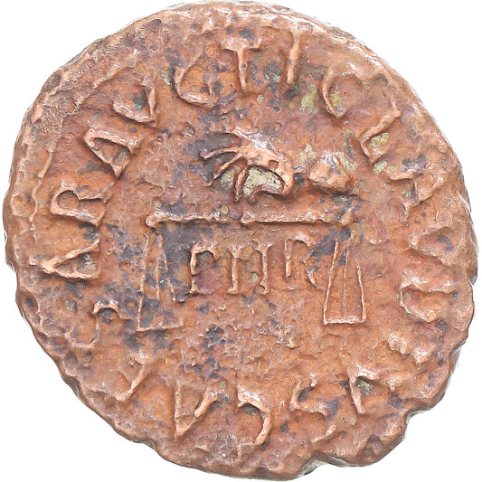 Mince, 
  
  Claudius, 
  
  Kvadrany
