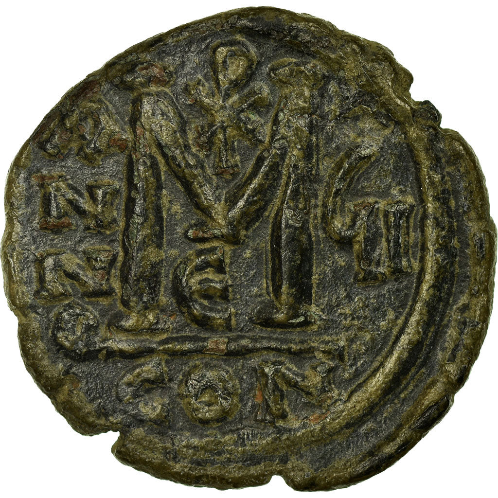 Mince, 
  
  Justin II a Sophie, 
  
  Follis