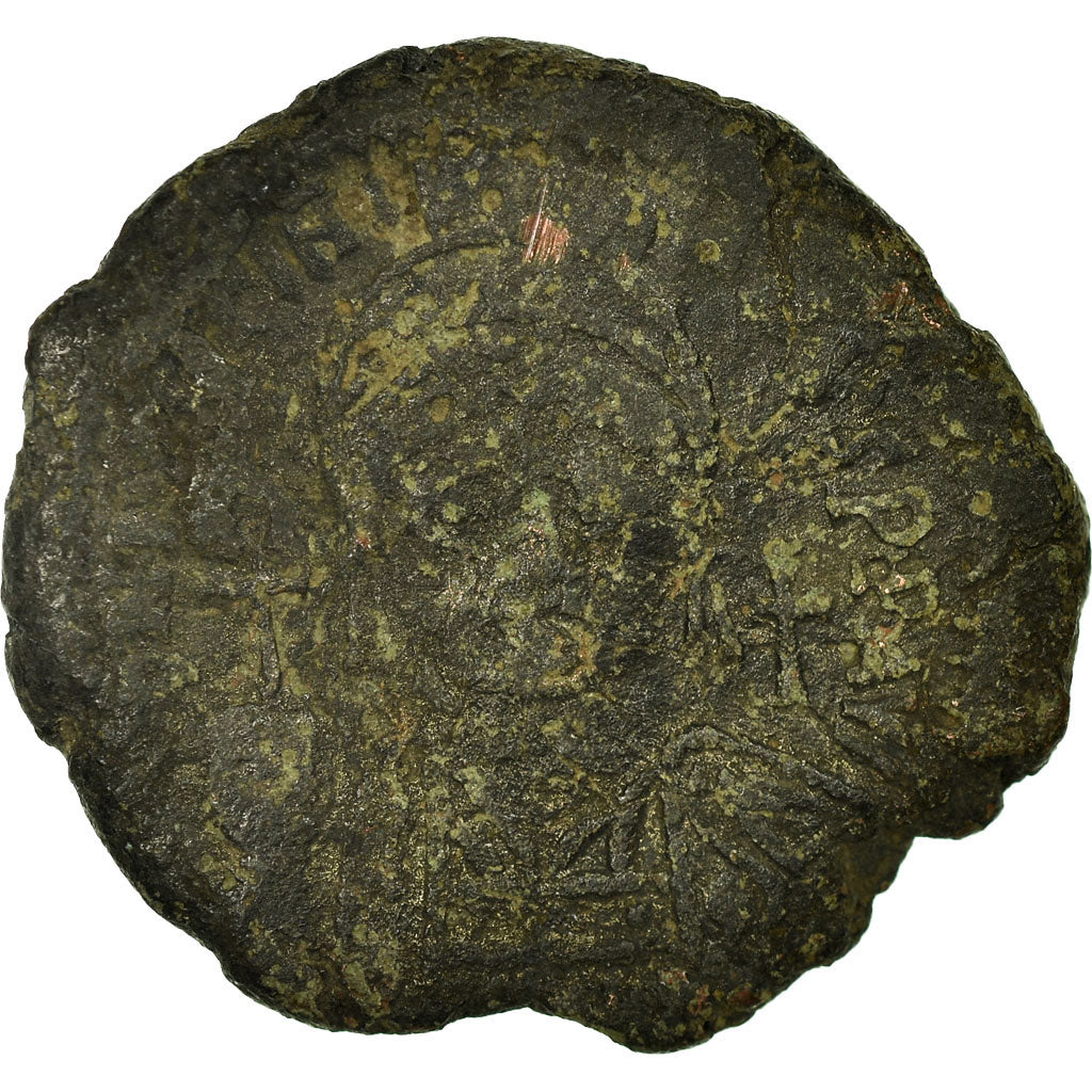 Mince, 
  
  Justinian já, 
  
  Poloviční Follis