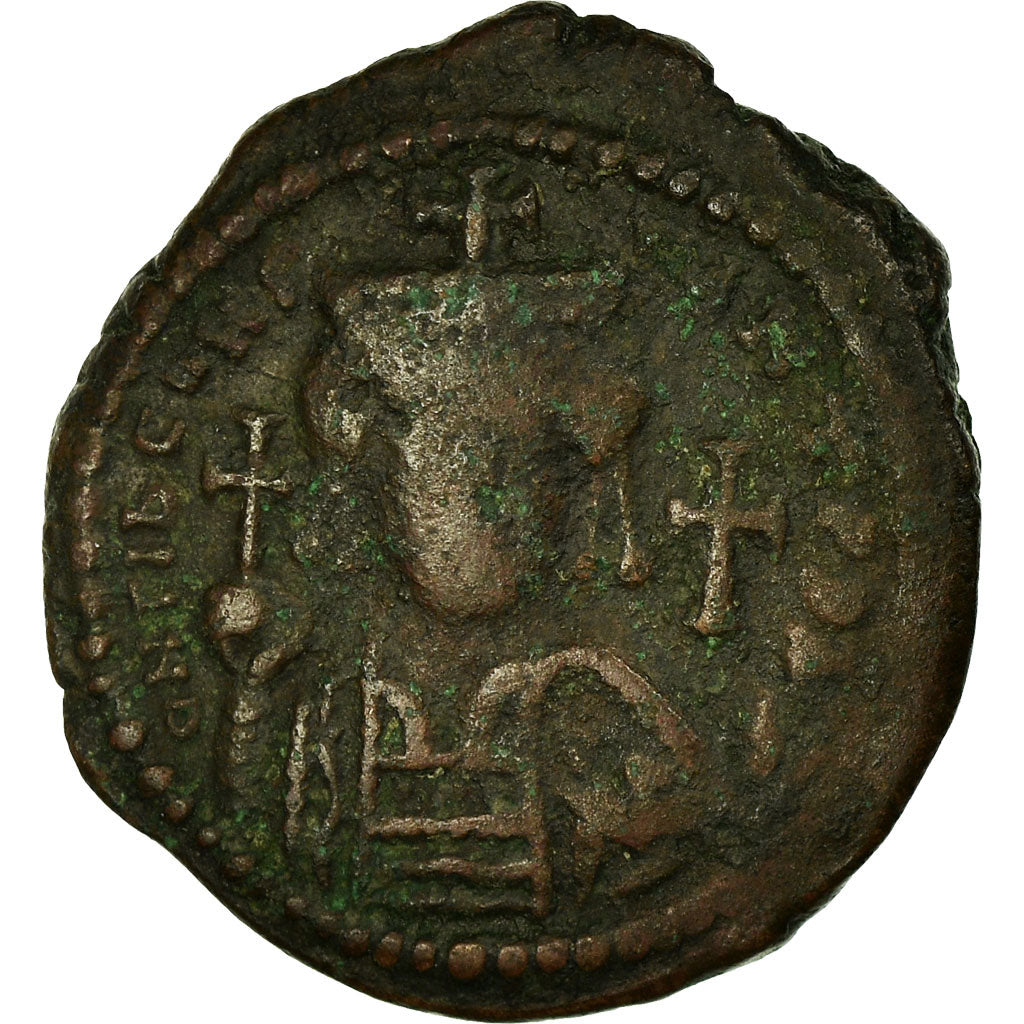 Mince, 
  
  Tiberius II Konstantin, 
  
  Follis